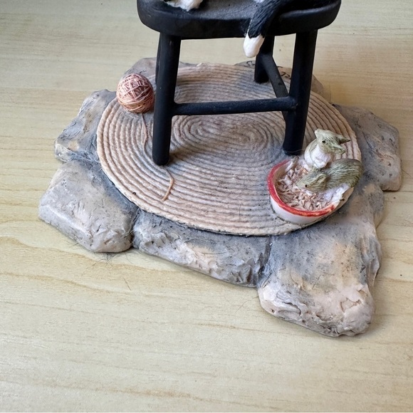 Lowell Davis Schmid signed Scotland Cat in Rocking Chair Figurine & Mice 1983 - Picture 5 of 13